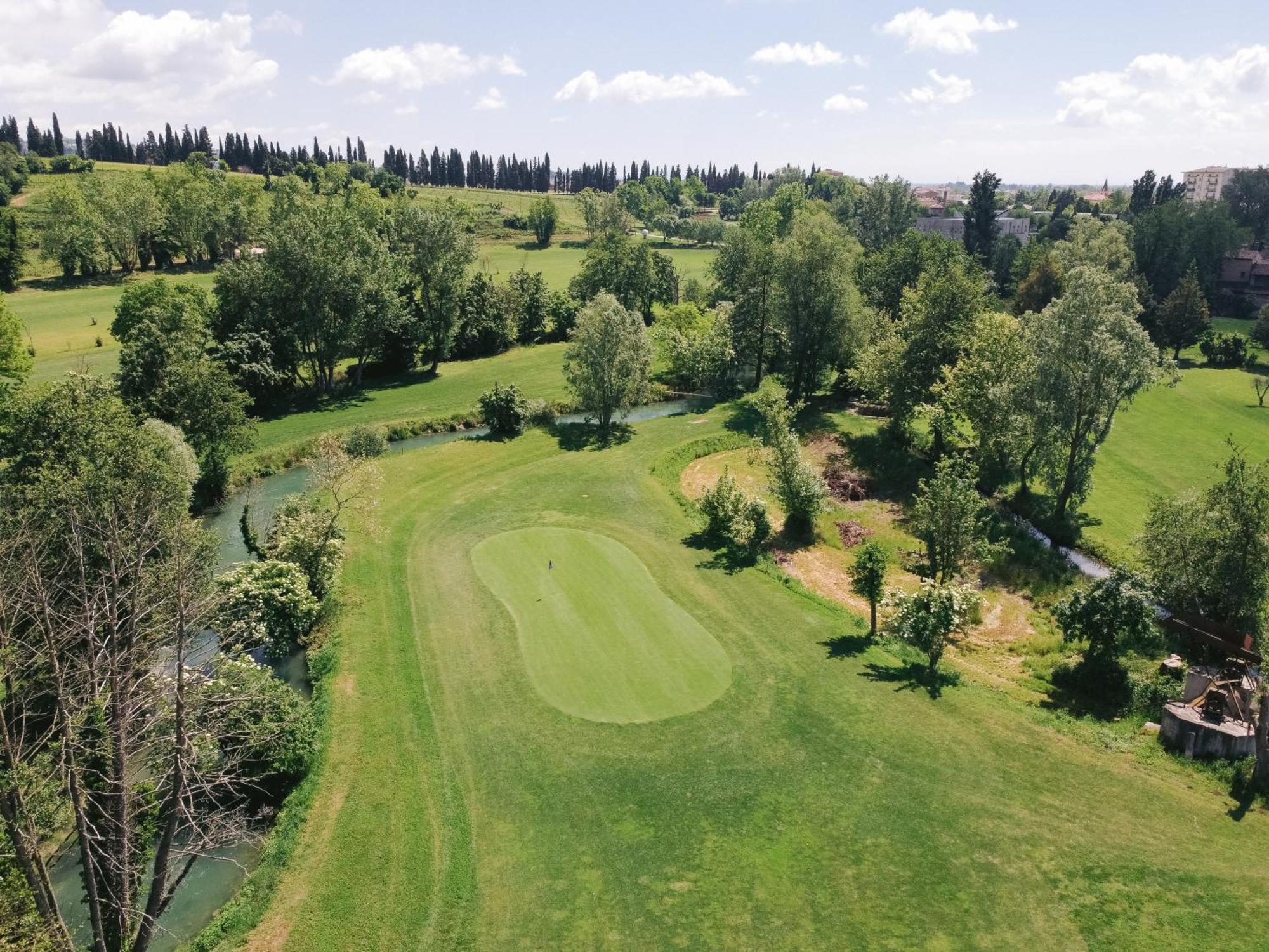 Locanda Golf Musella Сан-Мартіно-Буон-Альберґо Екстер'єр фото